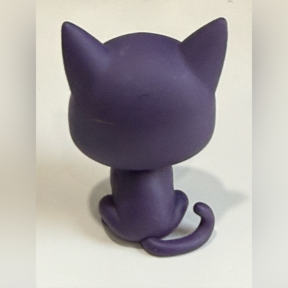 Funko mystery minis Sailor Moon Luna 2 inch tall figurine (fair condition) - Picture 4 of 10